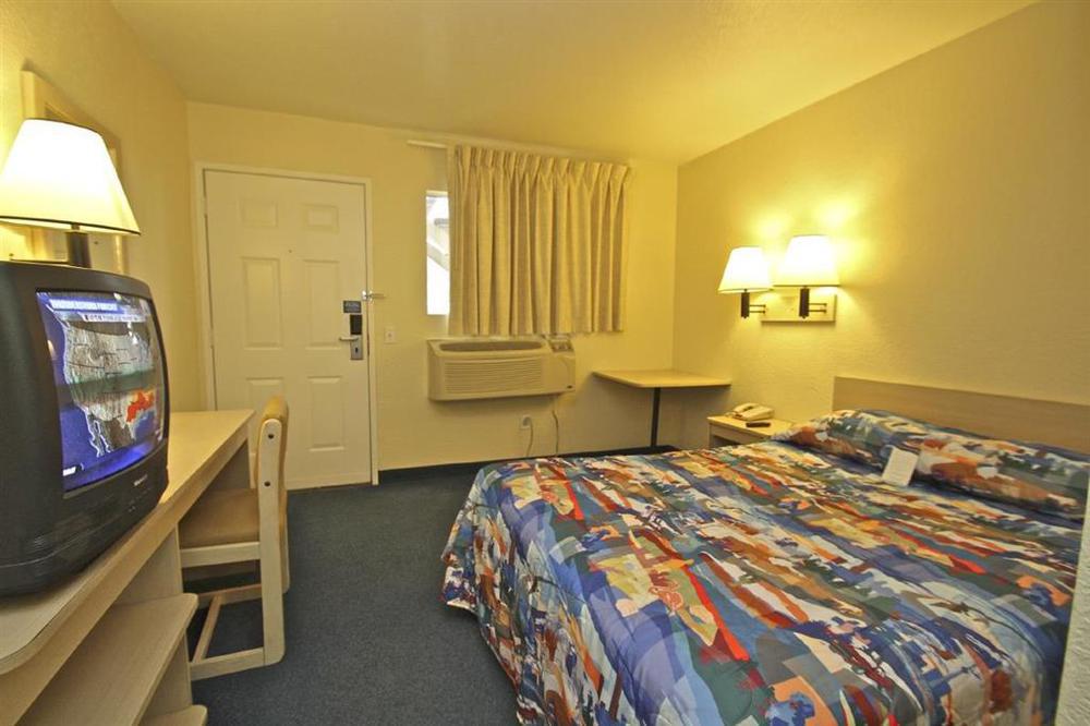 Motel 6-Chino, Ca - Los Angeles Area 객실 사진