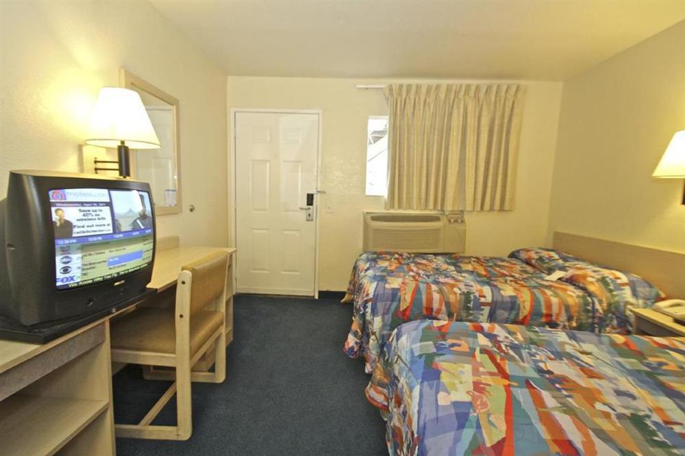 Motel 6-Chino, Ca - Los Angeles Area 객실 사진